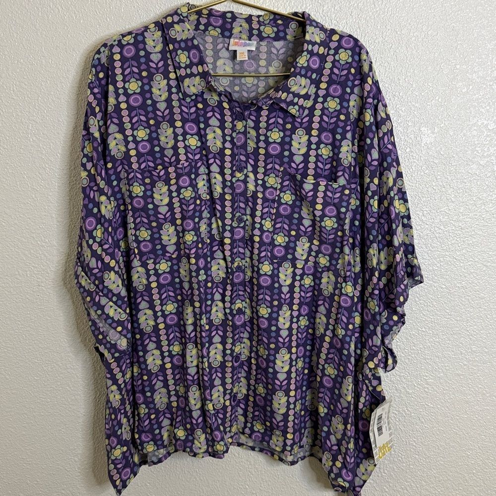 NWT- LuLaRoe -AMY- Purple and Green Patterned boxy button up Top- 3X
